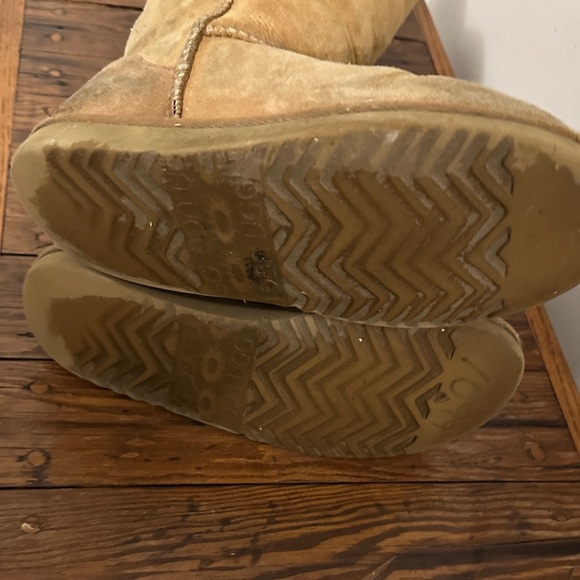 UGG Tan Suede Shearling Boots - Picture 4 of 5